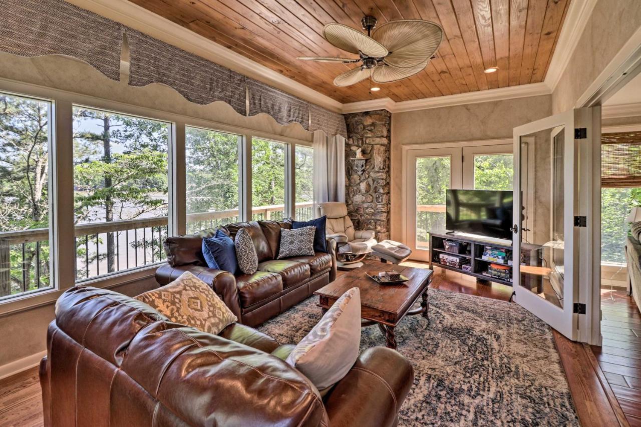 Luxury Hot Springs Oasis On Lake With Private Dock! Eksteriør bilde
